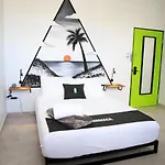 Nomada Beach Hostel- Isla Verde